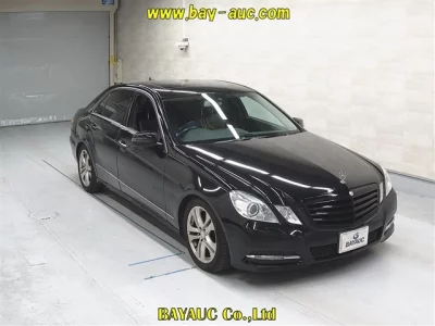 Mercedes-Benz E CLASS  с аукциона в Японии