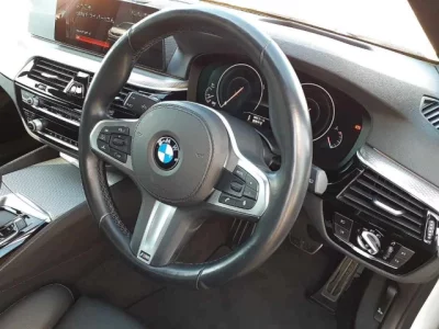 BMW 5-Series  с аукциона в Японии