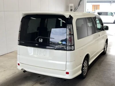 Honda STEP WAGON  с аукциона в Японии