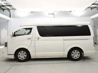 Toyota HIACE лот № 33101 оценка 3.5  с аукциона в Японии 1