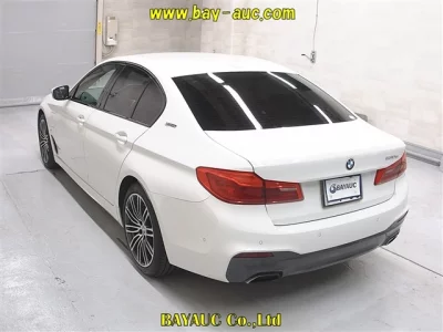 BMW 5-Series  с аукциона в Японии