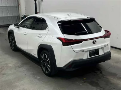 Lexus UX  с аукциона в Японии