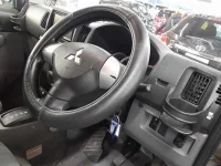 Mitsubishi MINICAB VAN лот № 9256 оценка 3  с аукциона в Японии 8