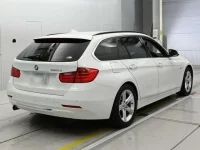 BMW 3-Series лот № 38160 оценка 4.5  с аукциона в Японии 1