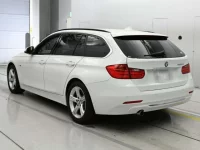 BMW 3-Series лот № 38160 оценка 4.5  с аукциона в Японии 5
