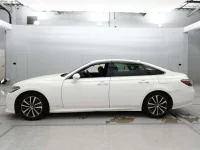 Toyota CROWN лот № 36137 оценка 3.5  с аукциона в Японии 3