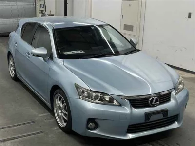 Lexus CT  с аукциона в Японии