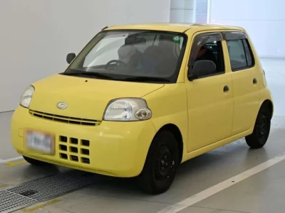 Daihatsu Esse
