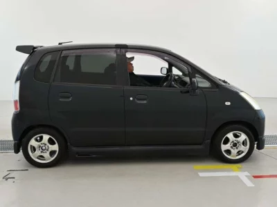 Suzuki MRWAGON