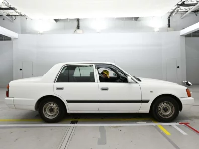 Toyota CROWN COMFORT