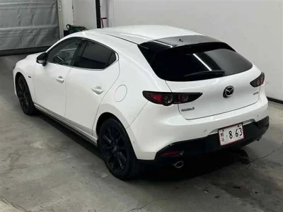 Mazda MAZDA3  с аукциона в Японии