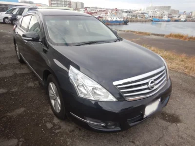 Nissan TEANA