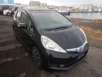 Honda FIT лот № 6202 оценка 3.5  с аукциона в Японии 3
