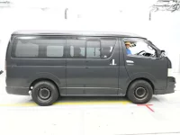 Toyota HIACE VAN лот № 90024 оценка RA  с аукциона в Японии 2