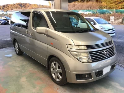 Nissan ELGRAND  с аукциона в Японии