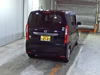 Honda N BOX лот № 8163 оценка R  с аукциона в Японии 4