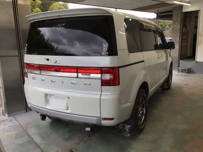 Mitsubishi DELICA D5
