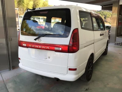 Nissan SERENA  с аукциона в Японии
