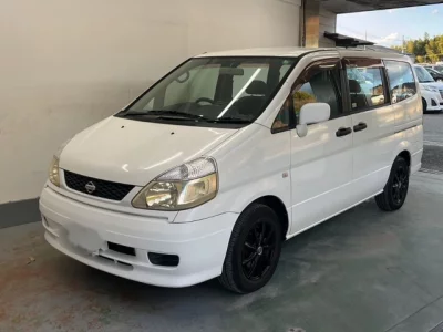 Nissan SERENA  с аукциона в Японии