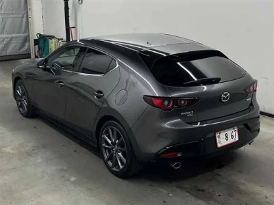 Mazda MAZDA3  с аукциона в Японии