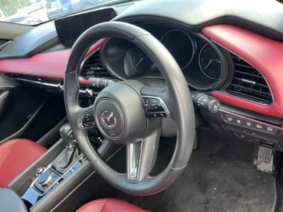 Mazda MAZDA3  с аукциона в Японии