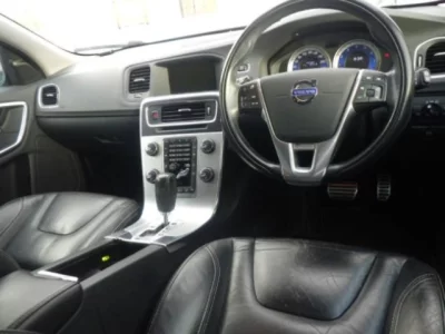 Volvo V60  с аукциона в Японии