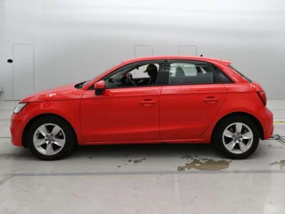 Audi A1  с аукциона в Японии