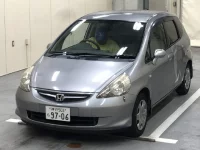 Honda FIT лот № 1818 оценка 3.5  с аукциона в Японии 2