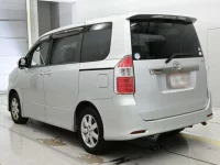 Toyota NOAH лот № 90057 оценка 3.5  с аукциона в Японии 5