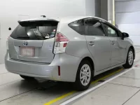 Toyota PRIUS ALPHA лот № 30006 оценка R  с аукциона в Японии 1