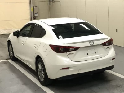 Mazda AXELA  с аукциона в Японии