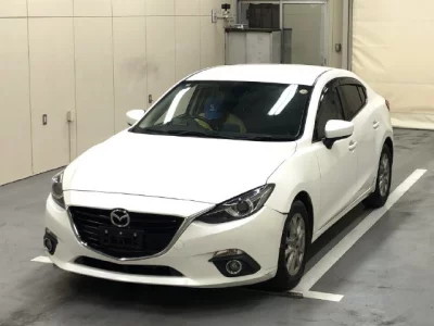 Mazda AXELA  с аукциона в Японии