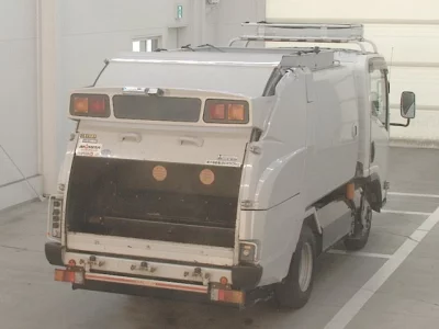 Isuzu ELF  с аукциона в Японии