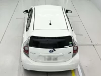 Toyota AQUA лот № 30012 оценка 4  с аукциона в Японии 7