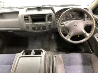 Nissan CARAVAN VAN лот № 2017 оценка 3.5  с аукциона в Японии 4