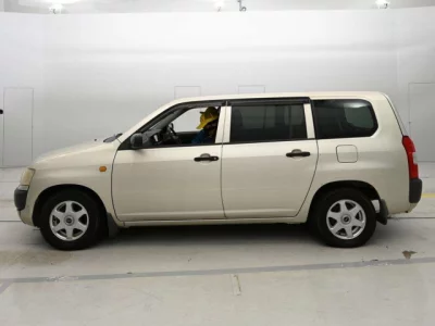 Toyota PROBOX  с аукциона в Японии