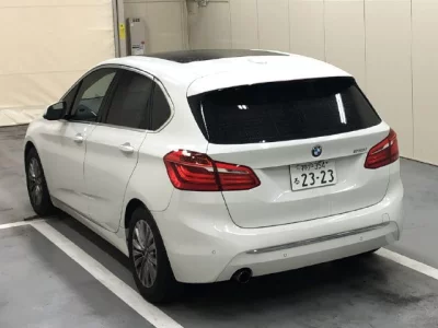 BMW 2-Series  с аукциона в Японии