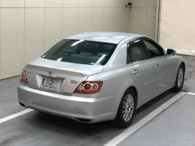 Toyota MARK X  с аукциона в Японии