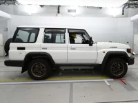 Toyota LAND CRUISER лот № 33171 оценка 5  с аукциона в Японии 2