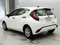 Toyota AQUA лот № 30028 оценка 5  с аукциона в Японии 5