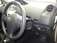 Toyota VITZ лот № 3501 оценка 3.5  с аукциона в Японии 6