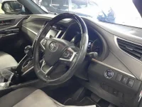 Toyota HARRIER лот № 30032 оценка 4  с аукциона в Японии 8