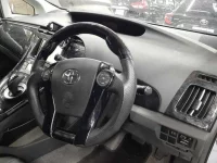 Toyota PRIUS лот № 30029 оценка RA  с аукциона в Японии 8