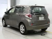 Toyota RACTIS лот № 36203 оценка 3  с аукциона в Японии 5