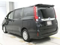 Toyota NOAH лот № 30033 оценка 3.5  с аукциона в Японии 5