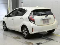 Toyota AQUA лот № 30034 оценка 3.5  с аукциона в Японии 5