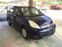 Toyota ISIS лот № 7503 оценка 3.5  с аукциона в Японии 2