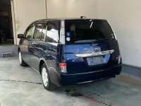 Toyota ISIS лот № 7503 оценка 3.5  с аукциона в Японии 1