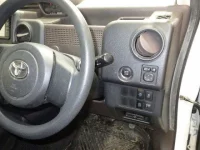 Toyota SPADE лот № 28 оценка 3.5  с аукциона в Японии 6