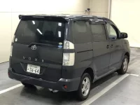 Toyota VOXY лот № 1851 оценка R  с аукциона в Японии 3